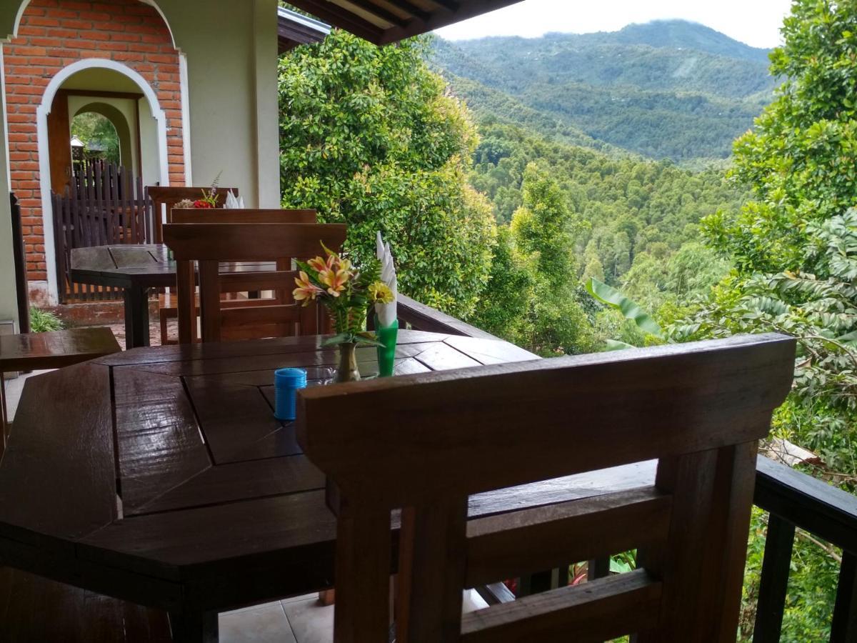 Made Homestay Munduk Eksteriør bilde