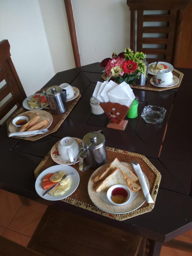 Made Homestay Munduk Eksteriør bilde